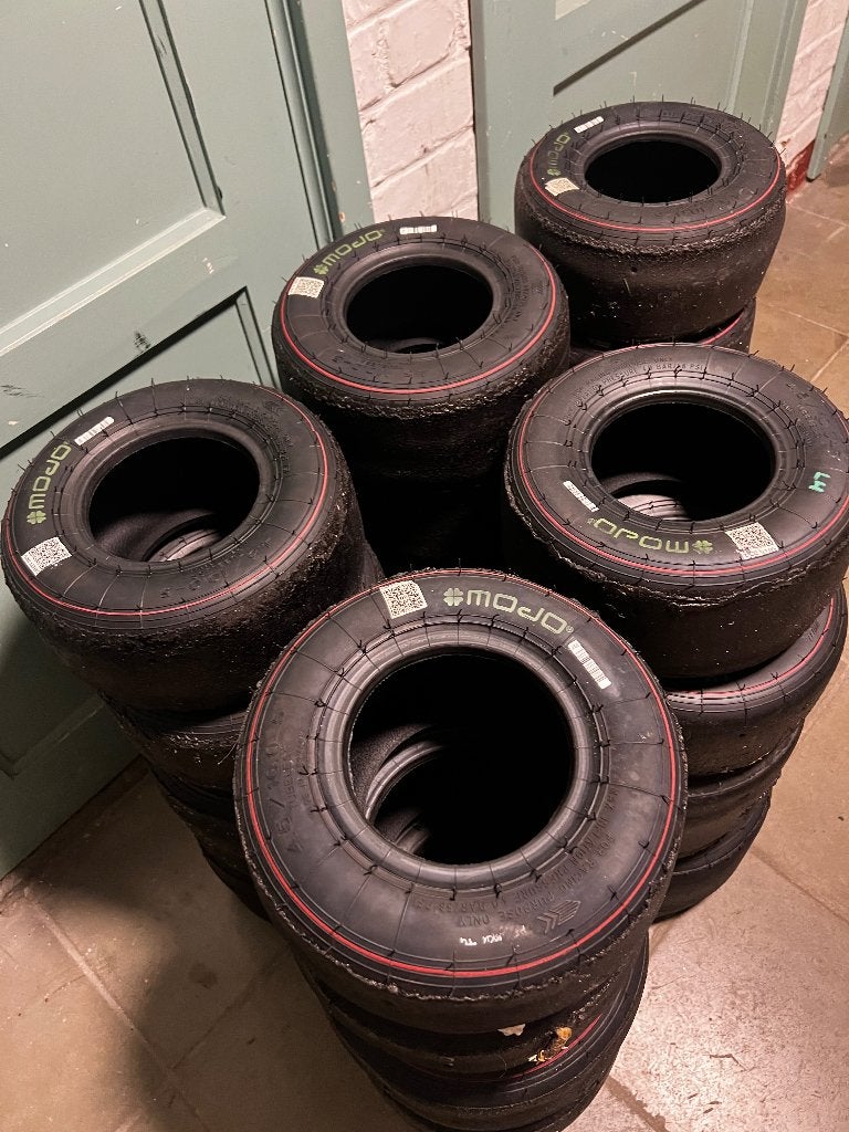 5 sets Mojo D2xx slicks te koop, Sport en Fitness, Karting, Ophalen of Verzenden, Gebruikt, Onderdelen Kart