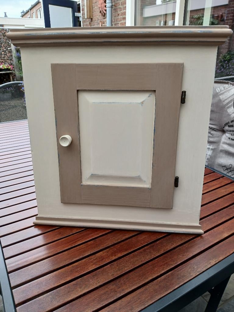 Houten hoekkastje handgemaakt, Ophalen of Verzenden