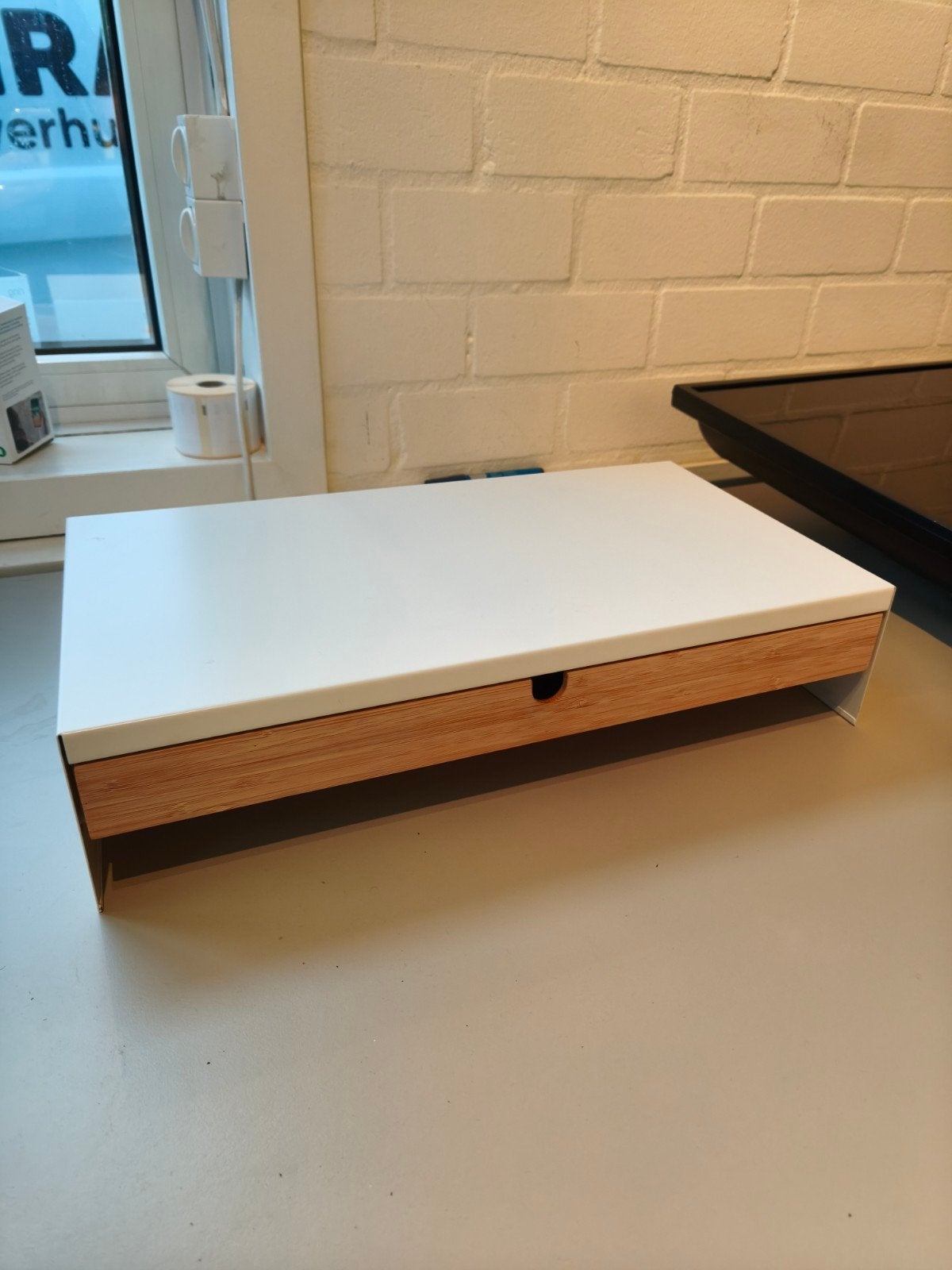 IKEA monitorstandaard met bamboe lade bureau organizer, Ophalen of Verzenden, Gebruikt