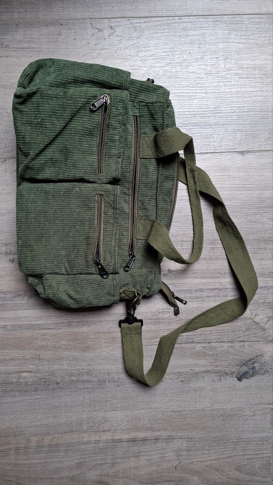 Groene ribfluwelen tas met meerdere vakken, Gebruikt, 25 tot 40 cm, 30 tot 45 cm, Ophalen