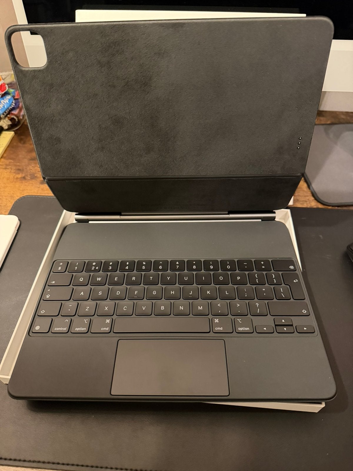 Apple Magic Keyboard iPad Pro 12.9” & Air 13” | NIEUW, 13 inch of meer, Nieuw, Ophalen of Verzenden, Bescherming voor- en achterkant