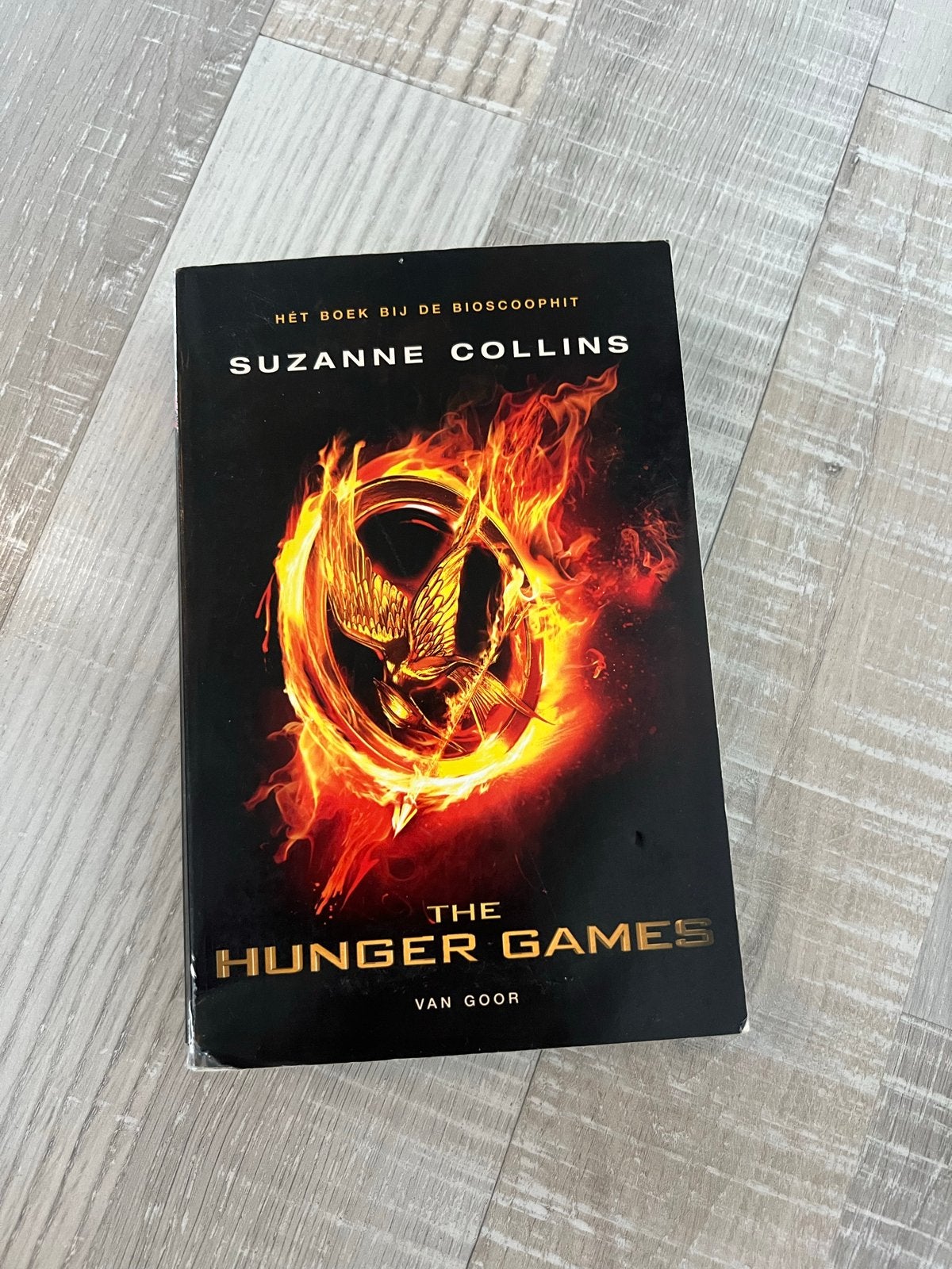 The Hunger Games - Suzanne Collins (Boek bij de bioscoophit), Ophalen of Verzenden, Gelezen, Nederland
