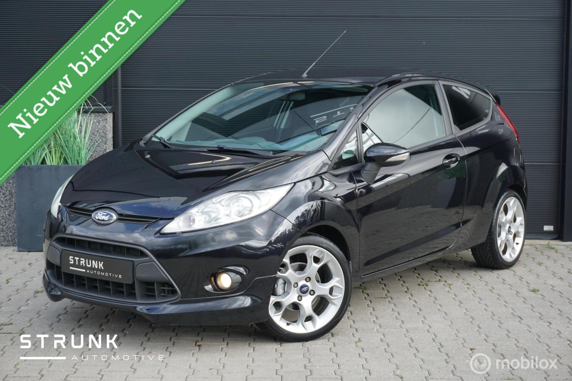 Ford Fiesta 1.6 Sport ST Airco Cruise LMV Stoelverwarming, Gebruikt, 4 cilinders, Zwart, Bedrijf