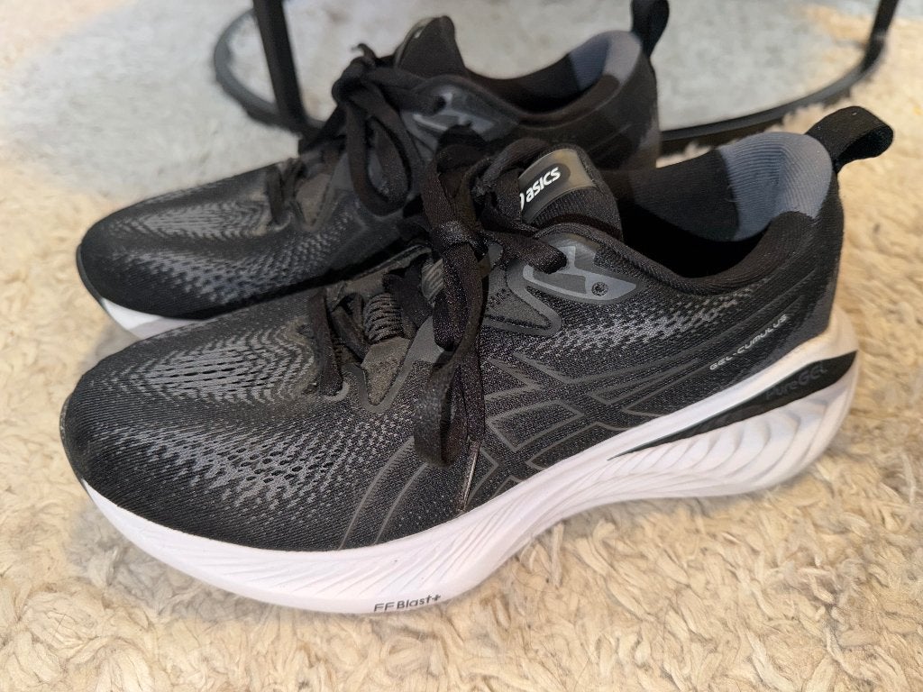 Asics schoenen, Zwart, Ophalen of Verzenden, Asics, Sneakers of Gympen