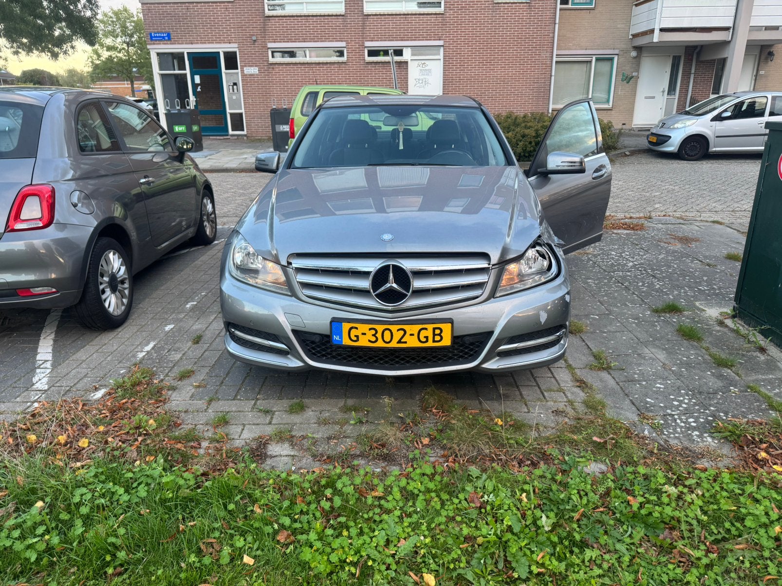 Mercedes-Benz C-Klasse 1.8 C180 CGI Sedan 2012 Grijs, Gebruikt, Mercedes-Benz