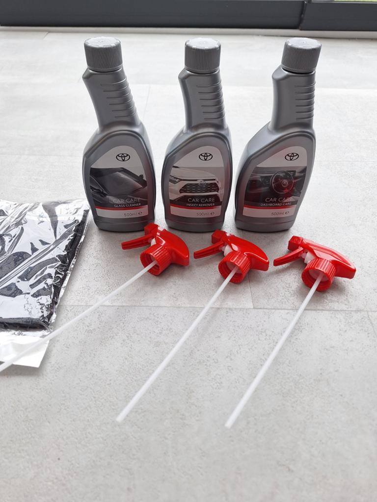 Toyota Car Care Set - Reinigingsproducten voor uw auto, Auto diversen, Onderhoudsmiddelen, Ophalen of Verzenden