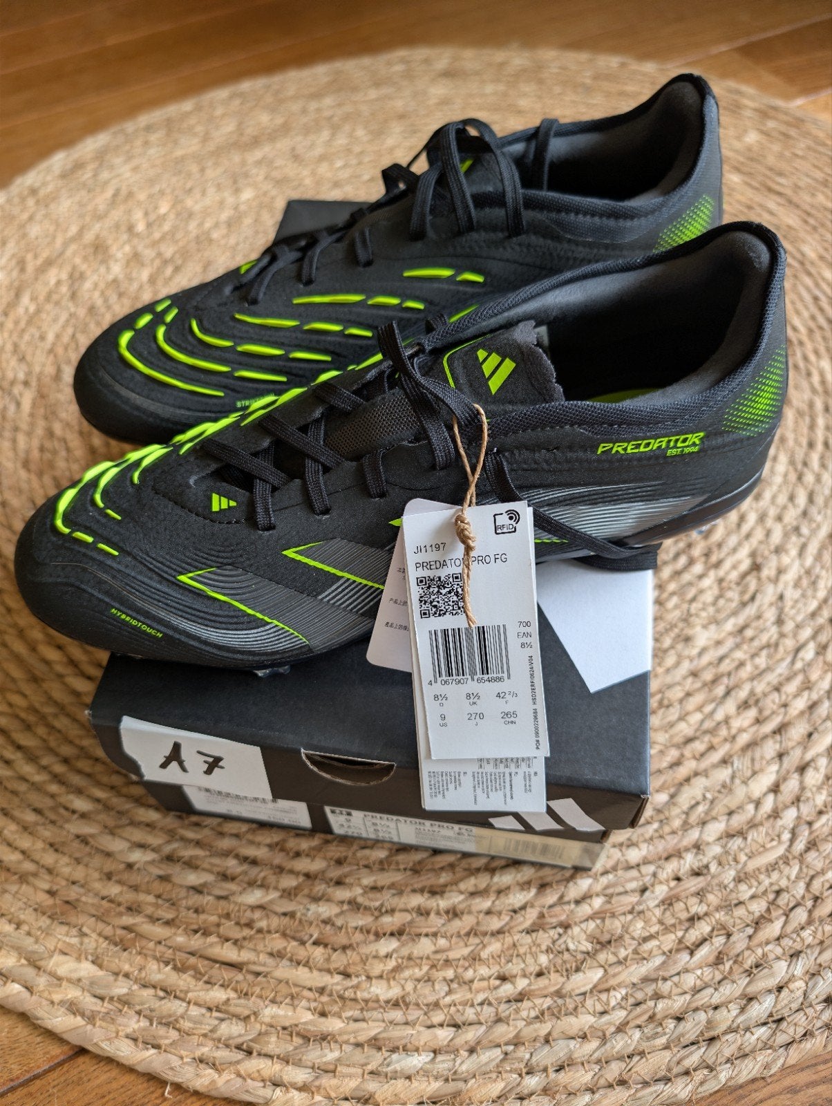 NIEUWE Adidas Predator schoenen, maat 42 2/3 (UK 8,5), Maat XS of kleiner, Schoenen, Nieuw, Ophalen of Verzenden