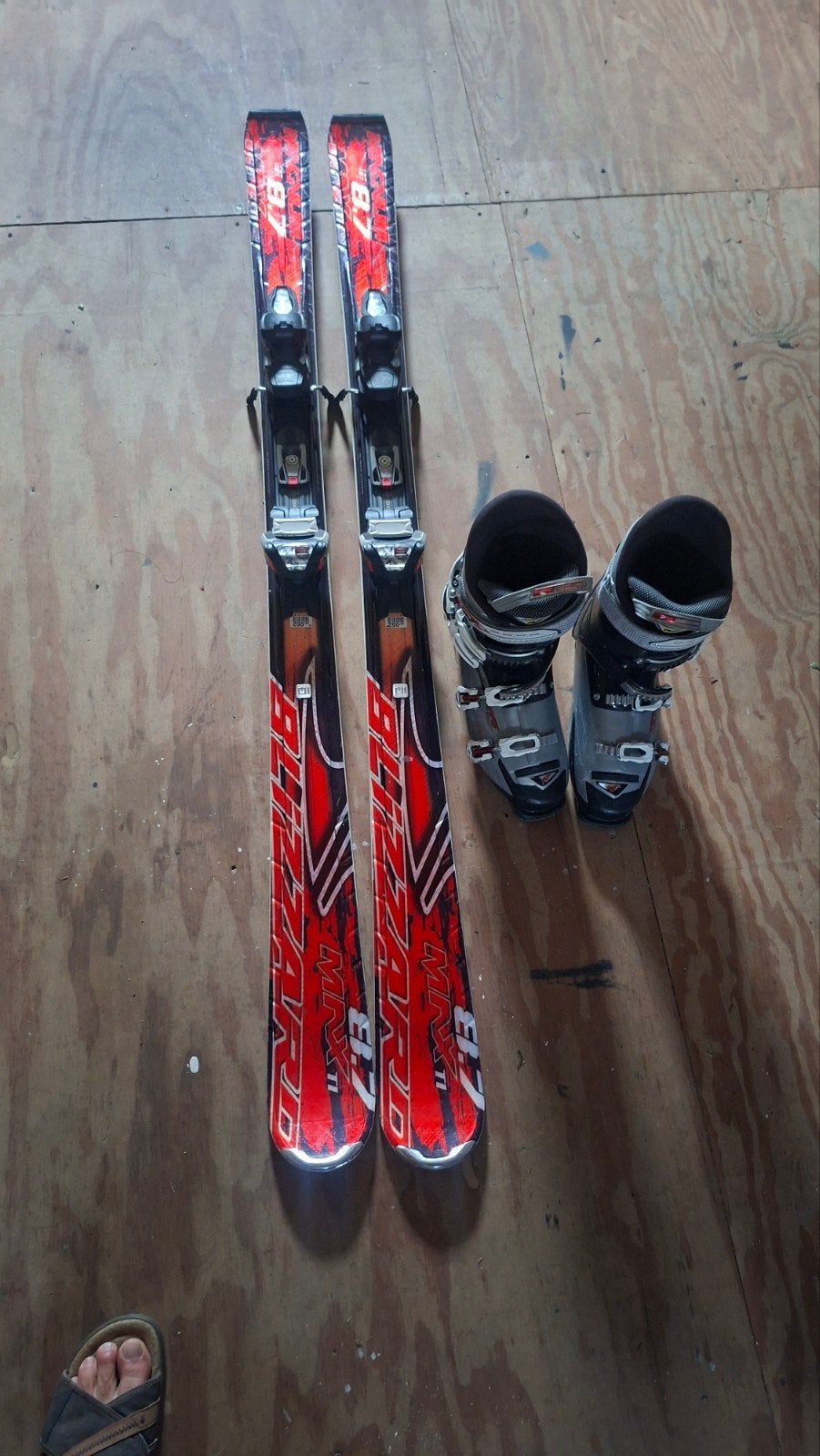 Blizzard Ski's Magnum 8.7 met Nordica skischoenen maat 43, Sport en Fitness, Ophalen, Gebruikt, Skiën, Ski's