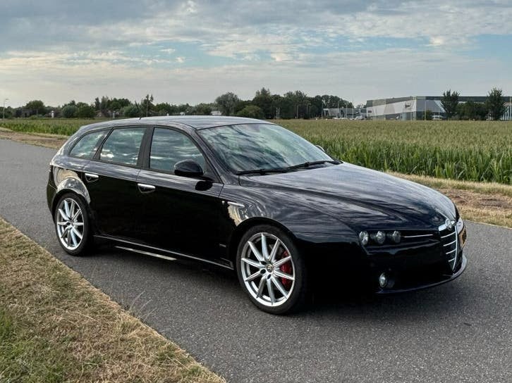 Alfa Romeo 159