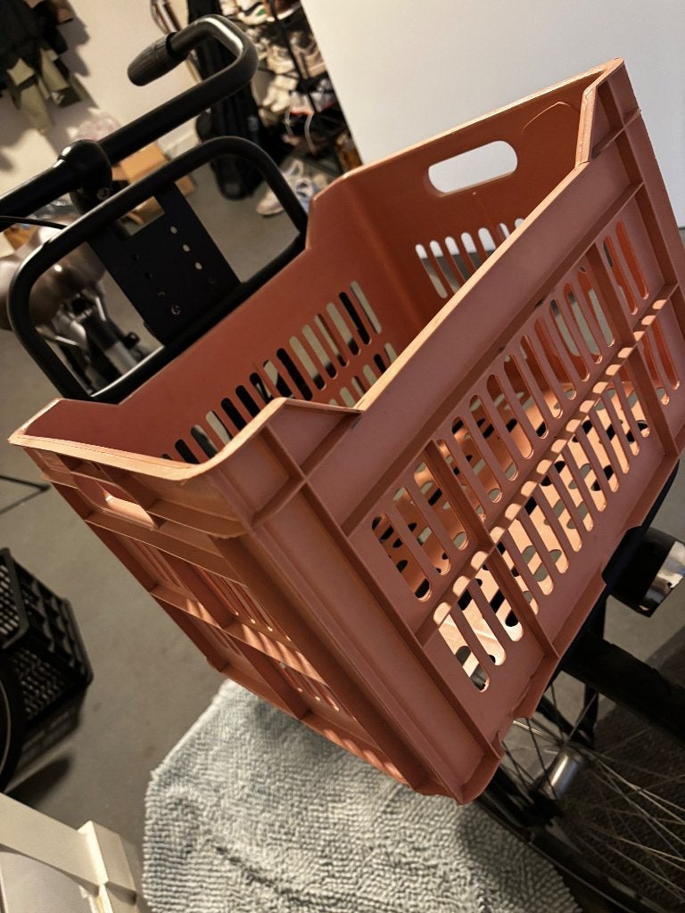Roze Fietskrat voor Voorrek urbanproof, Fietsen en Brommers, Ophalen of Verzenden, Gebruikt, Fietskrat, Onbekend