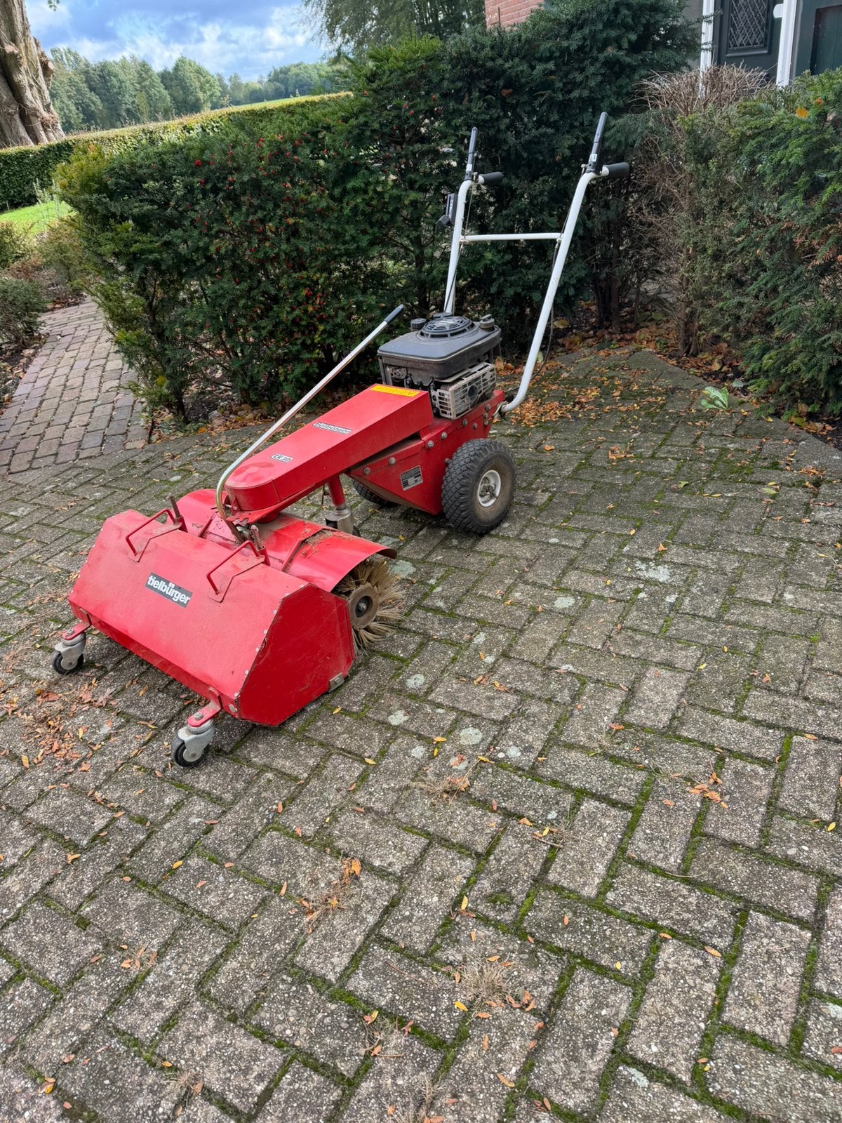 Tielbürger veegmachine  TK30 – Briggs & Stratton, Tuin en Terras, Ophalen, Gebruikt