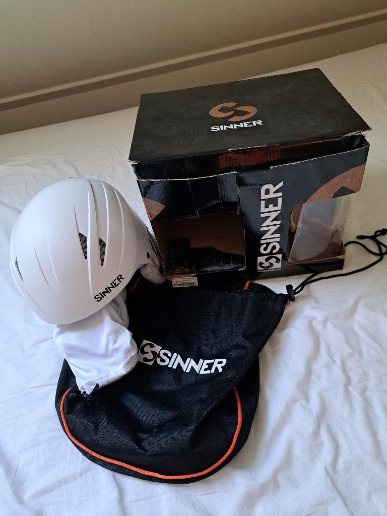 Skihelm Sinner  - maat S (55+56) met bril (wit), Overige merken, Gebruikt, Overige typen, Ophalen of Verzenden
