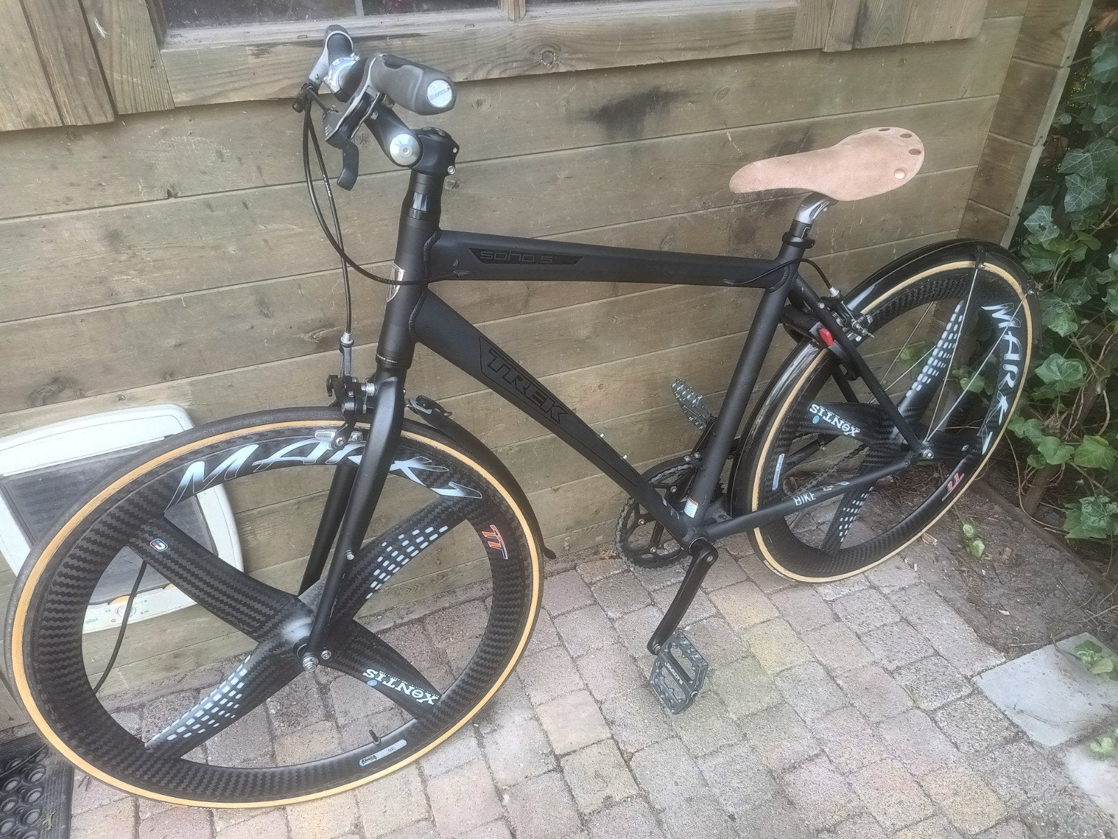Unieke Custom Trek Soho S Fixie met Xentis Carbon Wielen, Gebruikt, Velgrem, 49 tot 53 cm, Ophalen