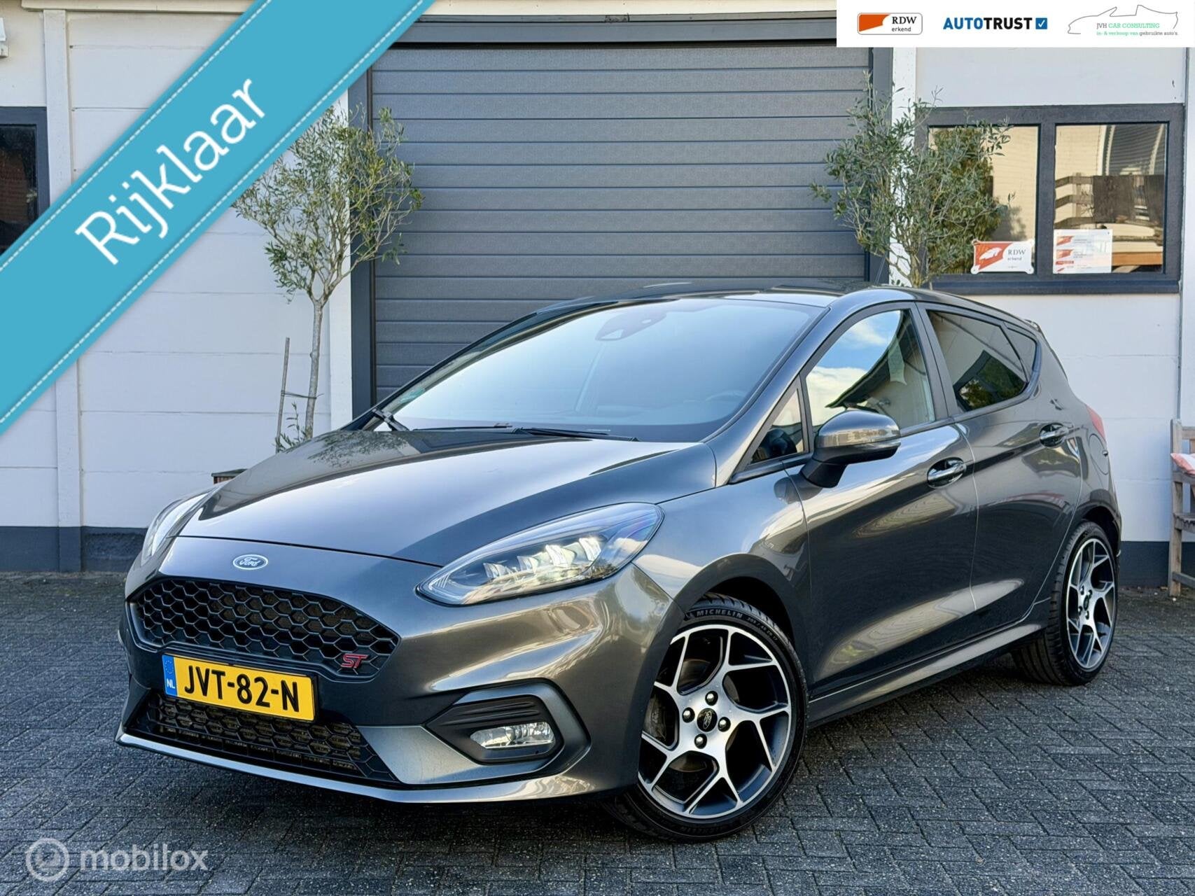 Ford Fiesta 200pk ST-3|RIJKLAAR|B&O|WINTERPKT|RECARO|CAMERA!, Voorwielaandrijving, Dealer onderhouden, Stof, Gebruikt