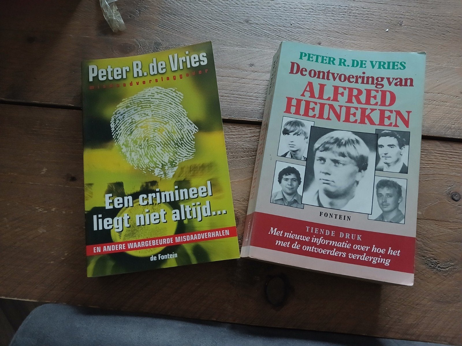 2 boeken van Peter R. de Vries: Misdaadverslaggever, Boeken, Ophalen of Verzenden, Gelezen, Peter R. de Vries