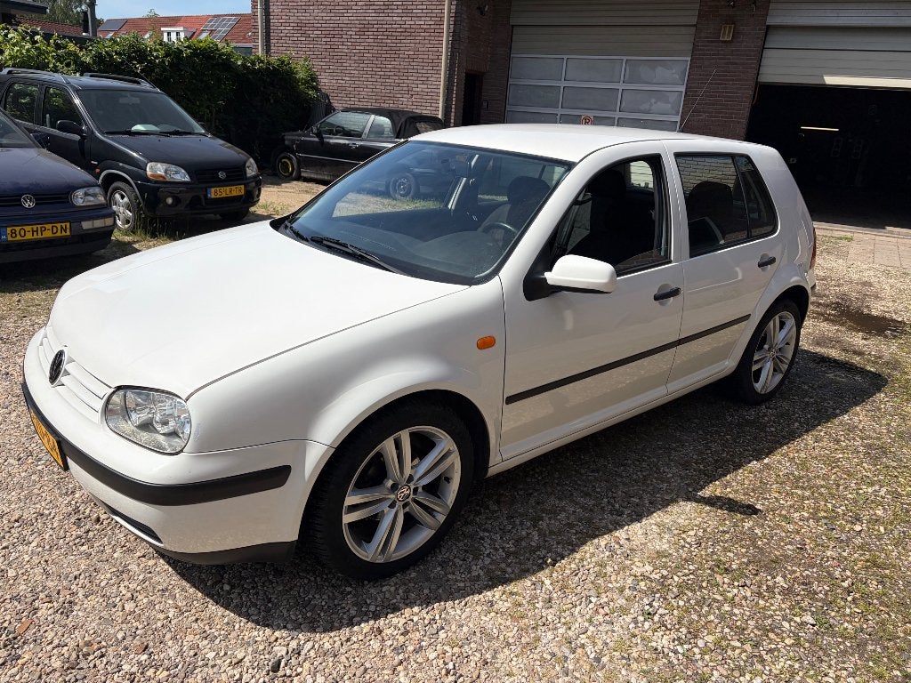 Volkswagen Golf 1.6 74KW AUT 1999 nieuwe apk, Stof, 4 cilinders, 100 pk, Golf