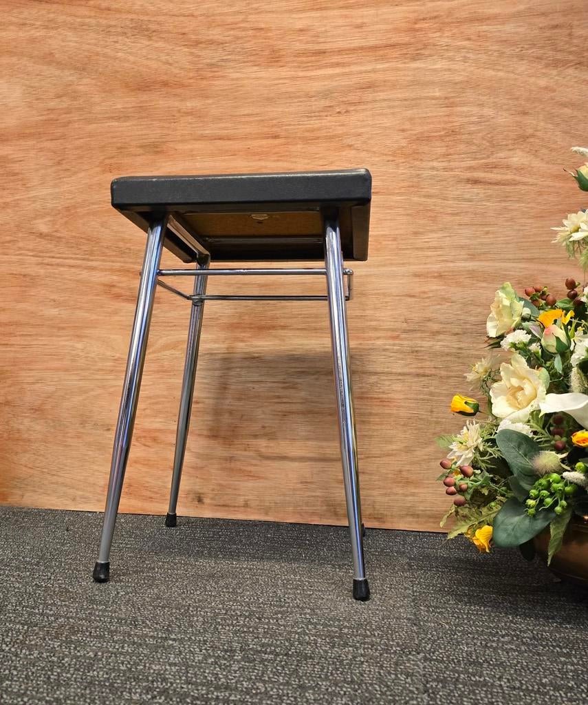 Krukje Brabantia jaren 60-70 plantentafel zwarte kruk chroom, Huis en Inrichting, Krukjes, Ophalen, Gebruikt, Nvt, Nvt