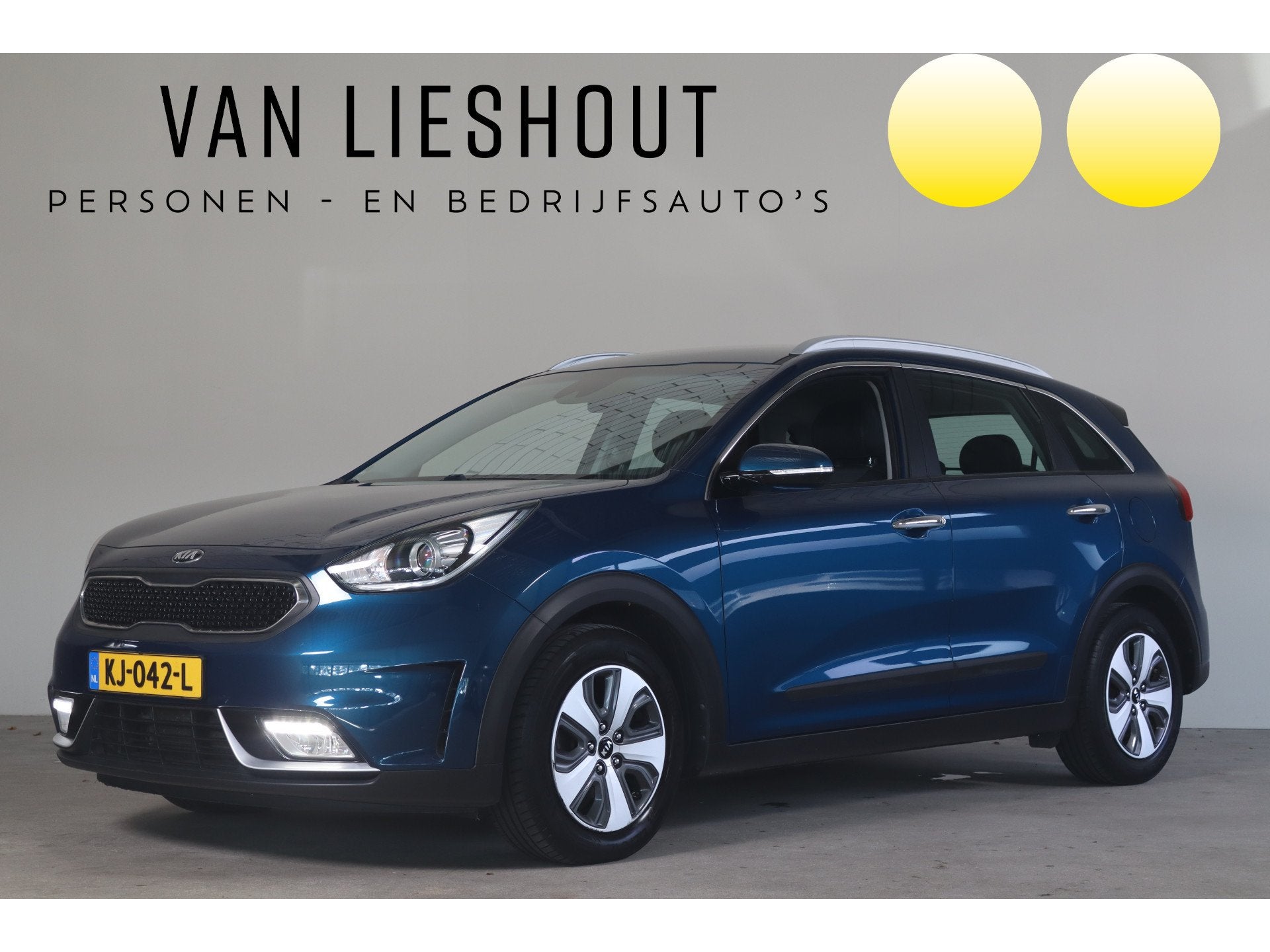 Kia Niro 1.6 GDi Hybrid First Edition NL-Auto! Camera i Appl, Auto's, Gebruikt, Euro 6, Blauw, Leder en Stof