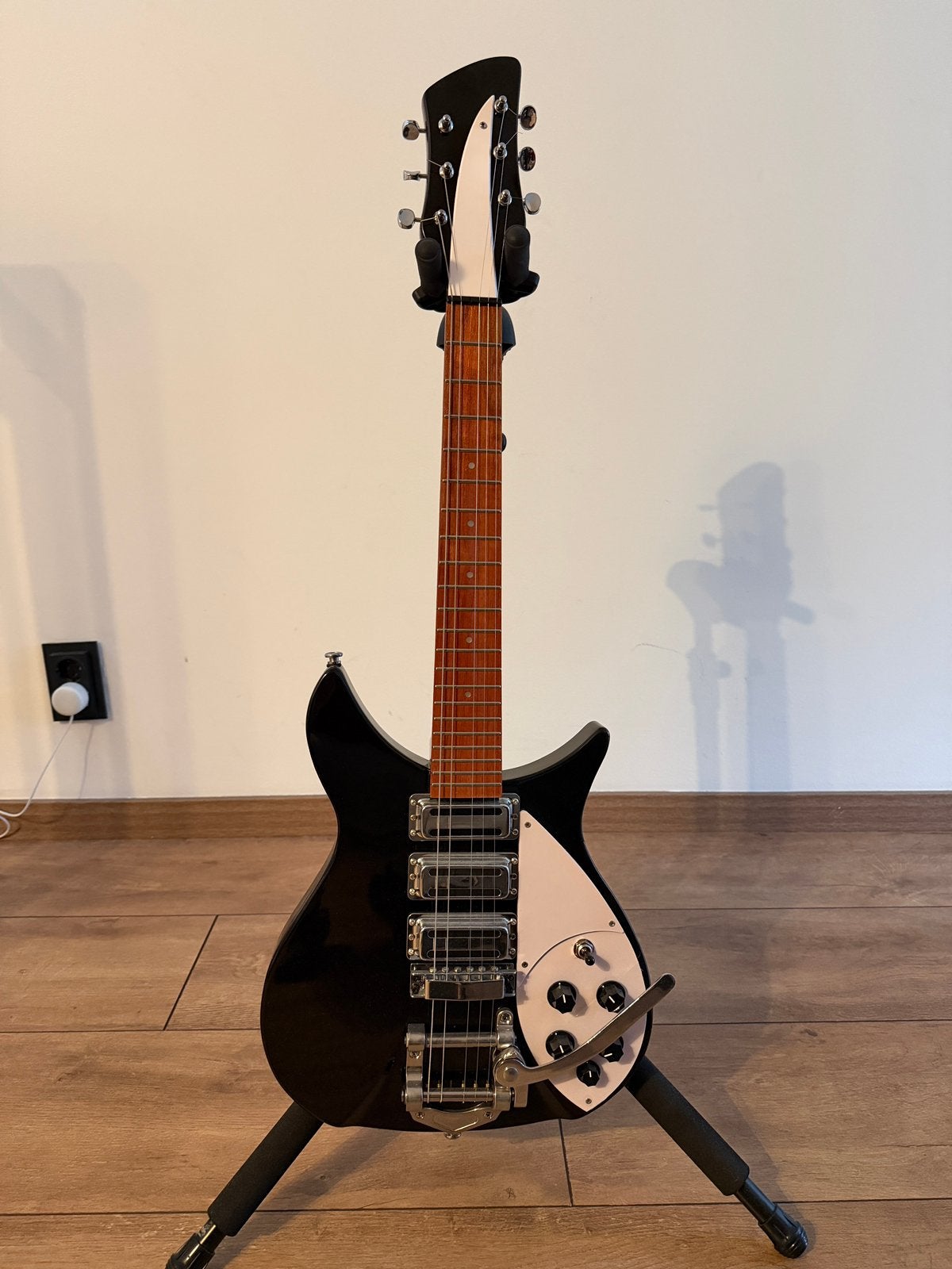 Vintage-Style “The Beatles” Electric Guitar–Great Condition, Ophalen, Zo goed als nieuw, Solid body, Overige merken