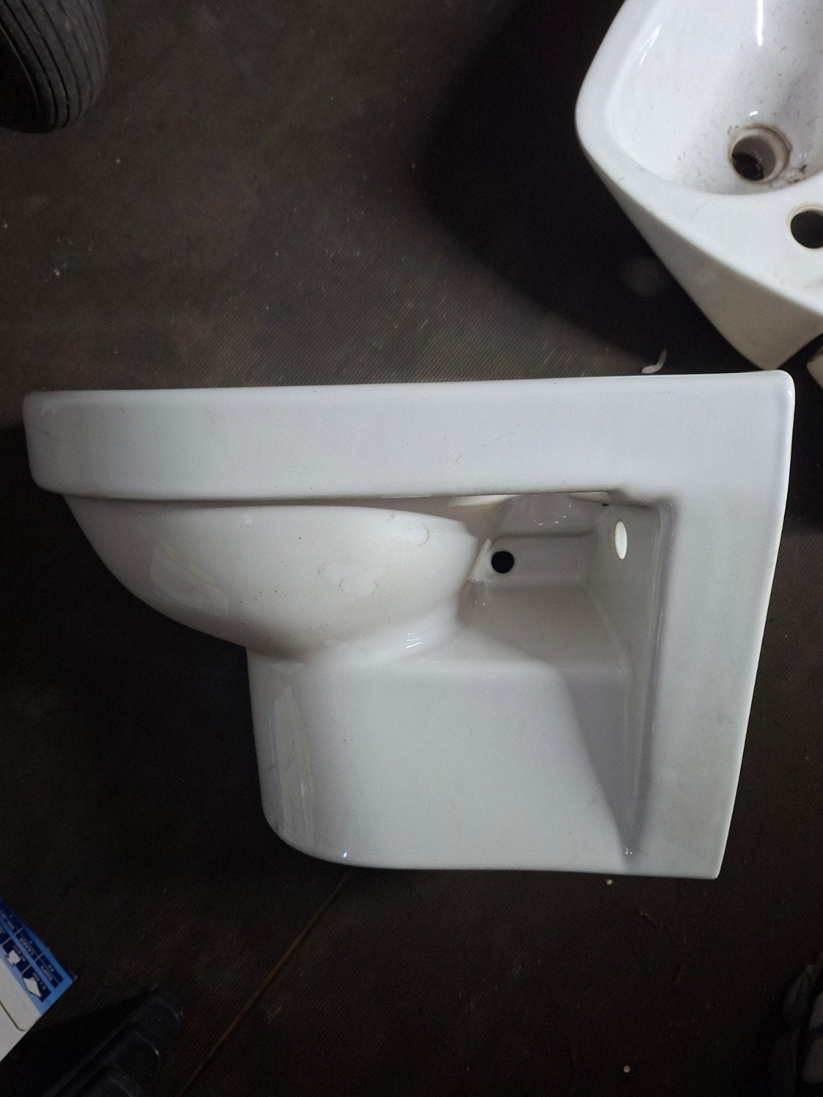 Wastafels en toilet potten Villeroy & Boch en Sphinx, Ophalen of Verzenden, Gebruikt, Wastafel