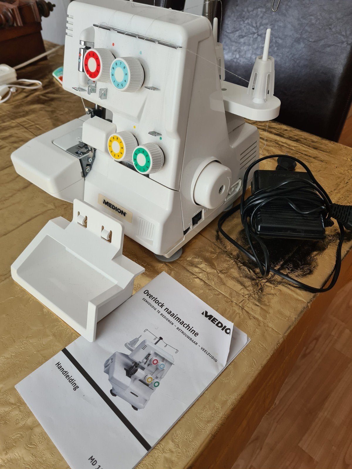 Naai machine, Ophalen of Verzenden, Gebruikt, Lockmachine, Overige merken
