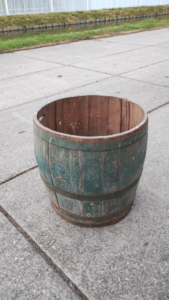 Grote houten ton, Ophalen
