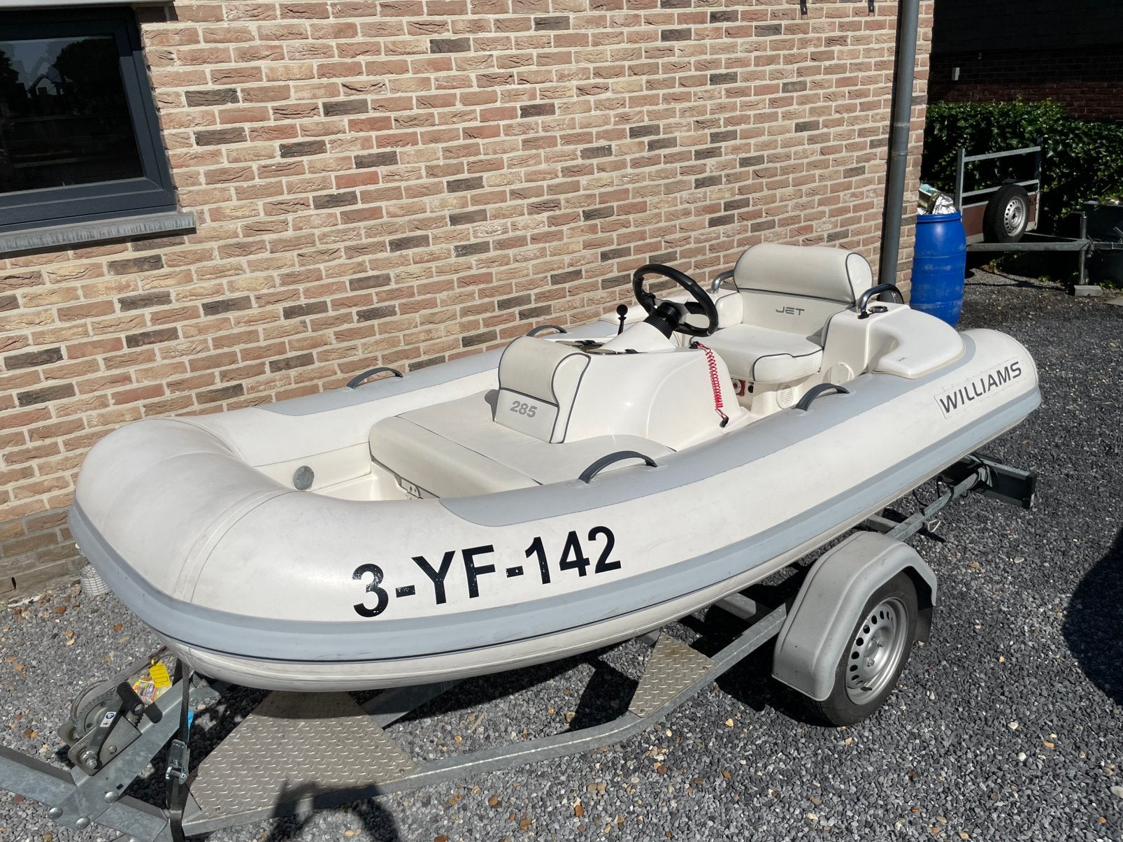 Williams 285 jet, Watersport en Boten, Gebruikt, PVC, Binnenboordmotor, Inclusief trailer