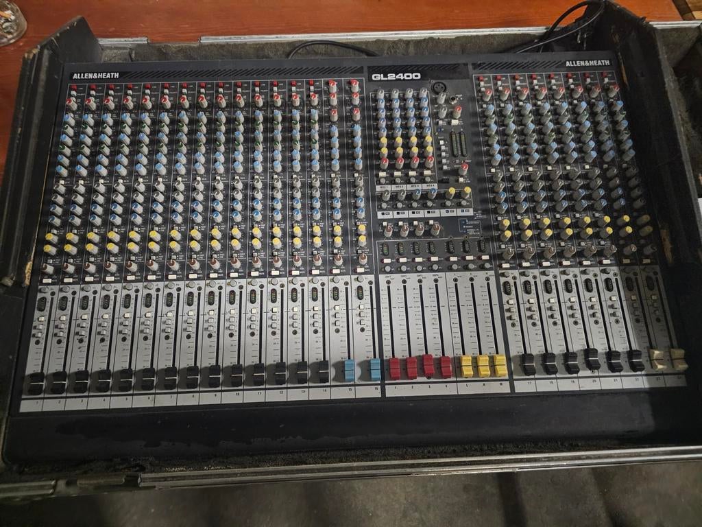 Allen & Heath GL2400 mengpaneel, Muziek en Instrumenten, Mengpanelen, Ophalen of Verzenden, Gebruikt