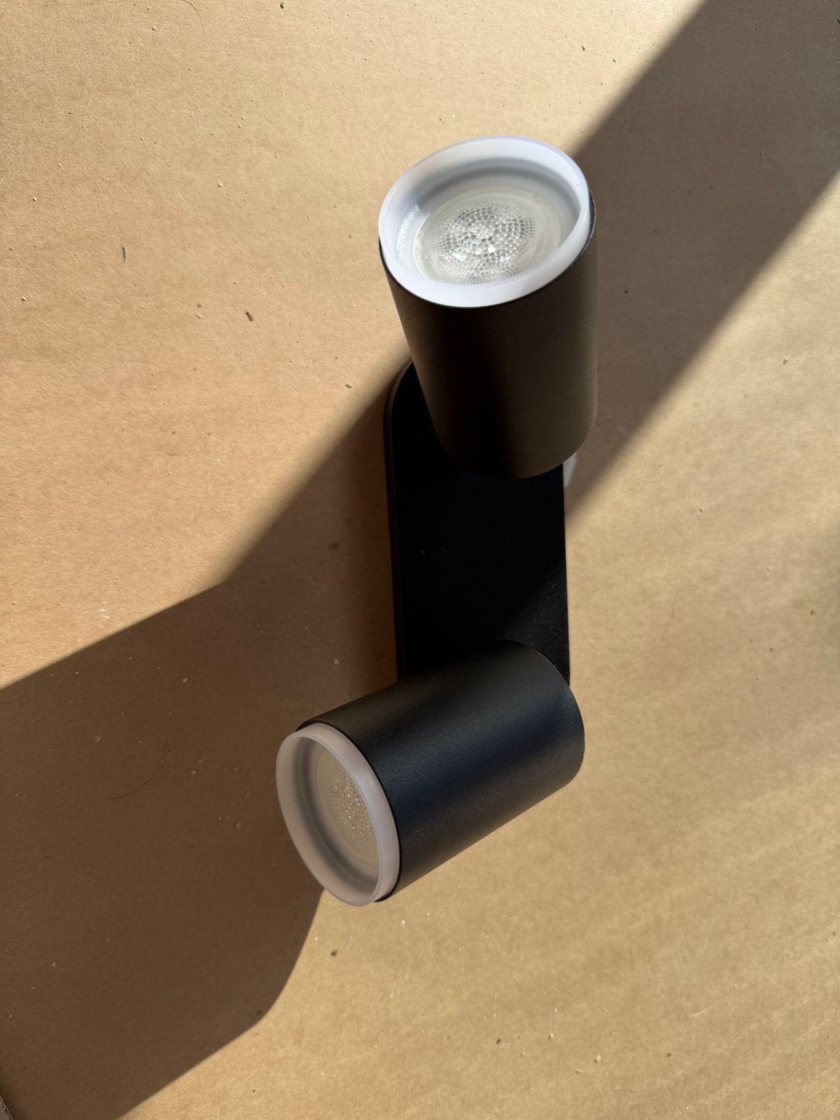 Fugato 2 lichts spotbalk philips hue plafondlamp, Opbouwspot, Ophalen of Verzenden, Zo goed als nieuw, Philips