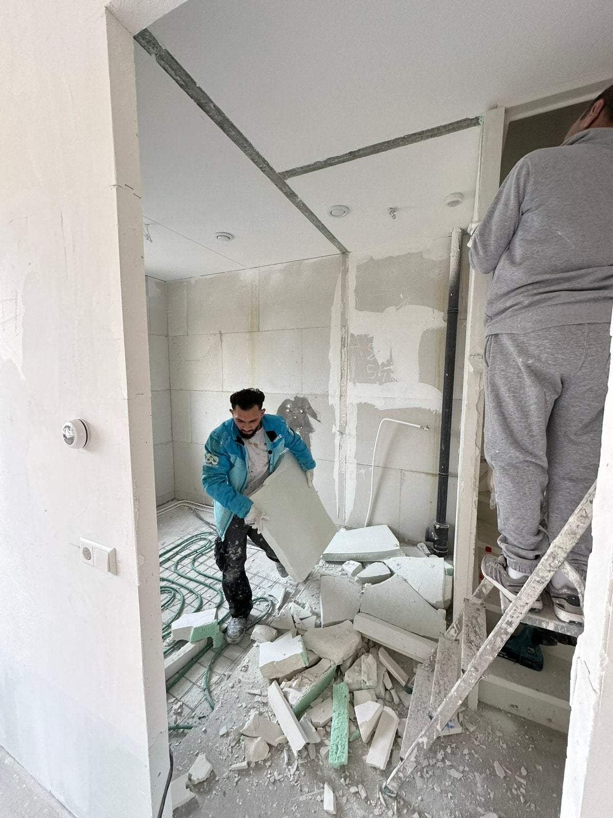 Tegelzetter - badkamers renivatie - wc renovatie - stucwerk, Garantie, Metselen