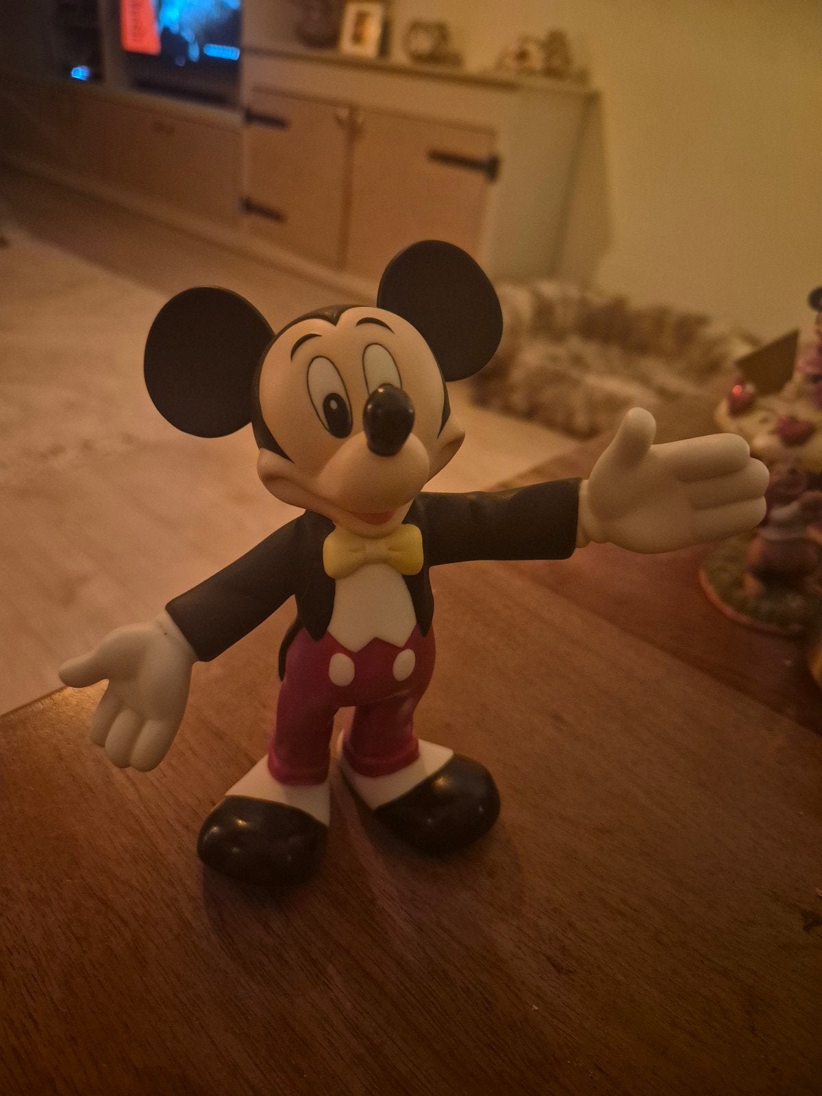 Origineel Disney Beeldje - Mickey Mouse in Smoking / Tuxedo, Ophalen of Verzenden, Mickey Mouse, Zo goed als nieuw, Beeldje of Figuurtje
