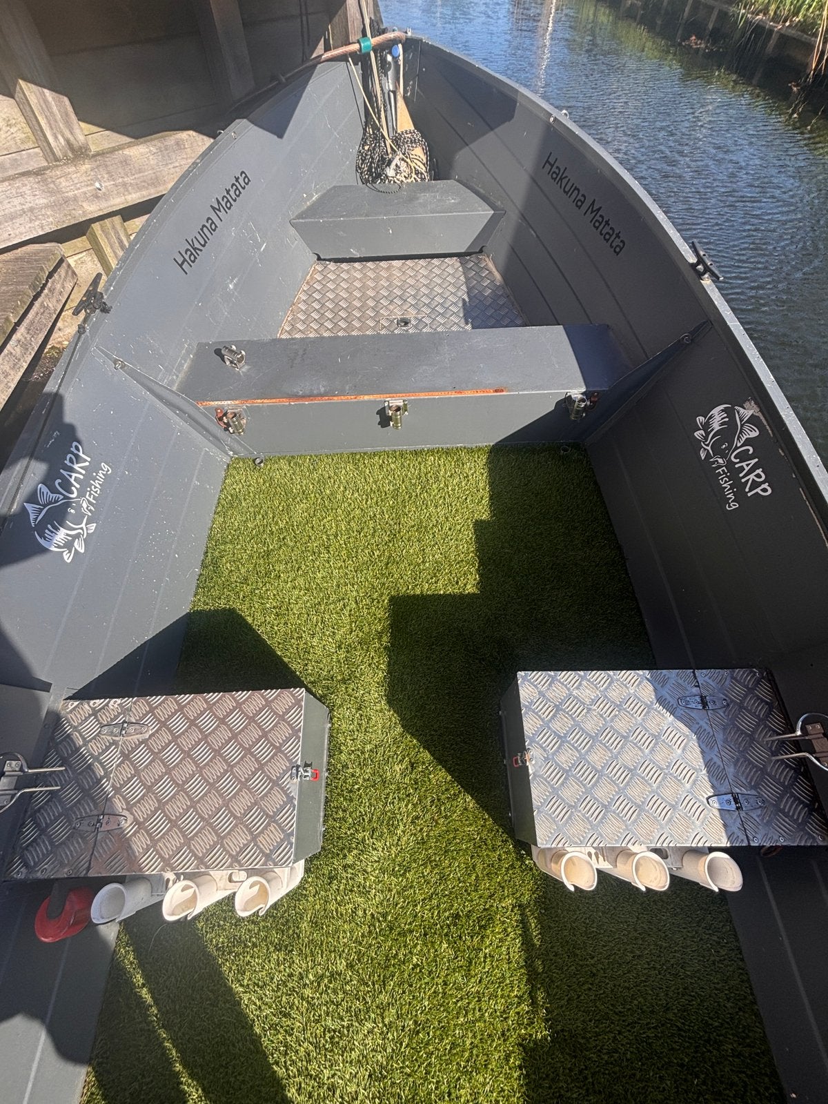 Aluminium boot 5 mtr lang met motor, 10 tot 30 pk, Gebruikt, Ophalen of Verzenden, 30 cm