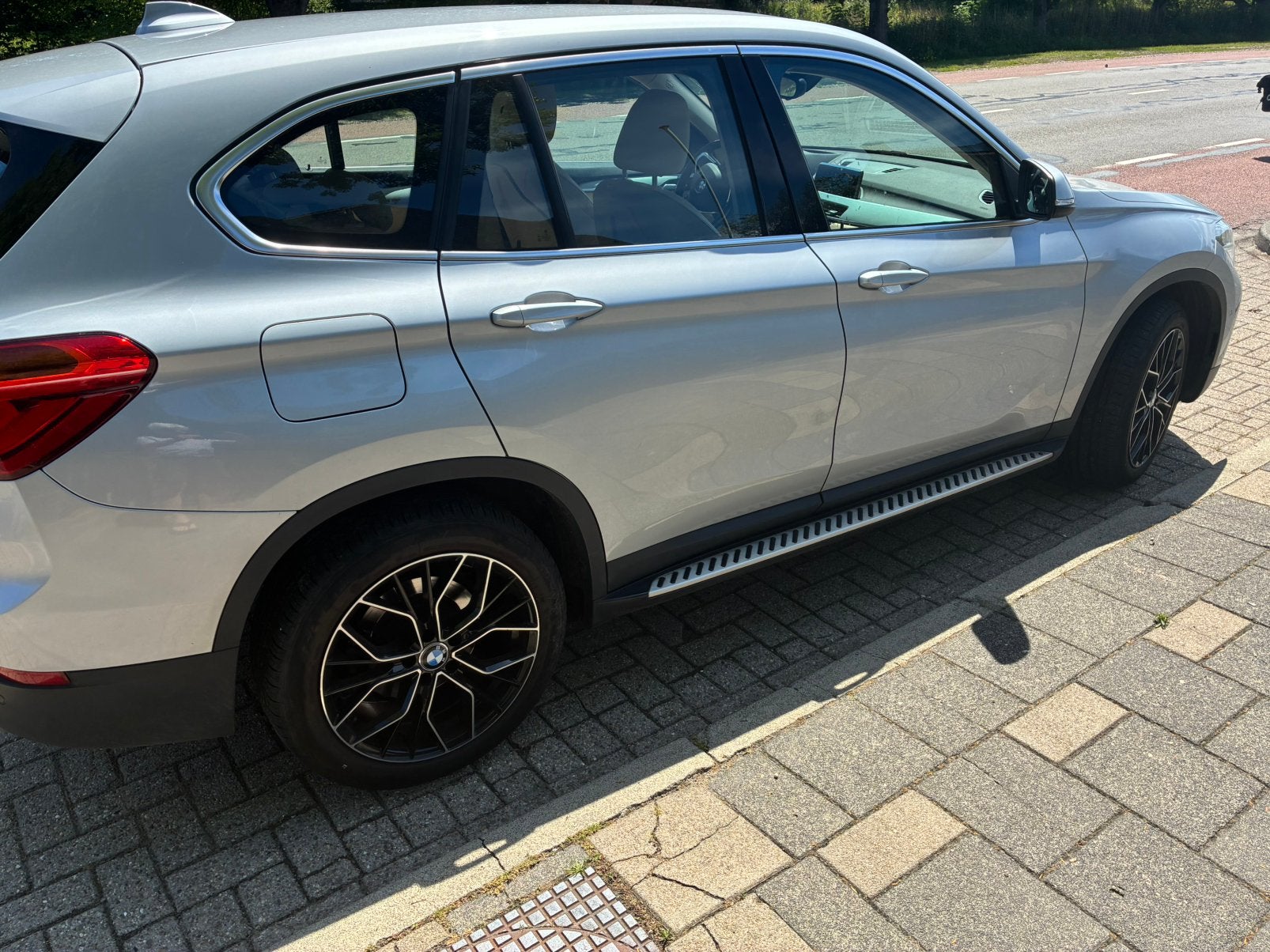BMW X1 2.0 Sdrive High Executive 20I AUT, 1998 cc, 1800 kg, Particulier, SUV of Terreinwagen