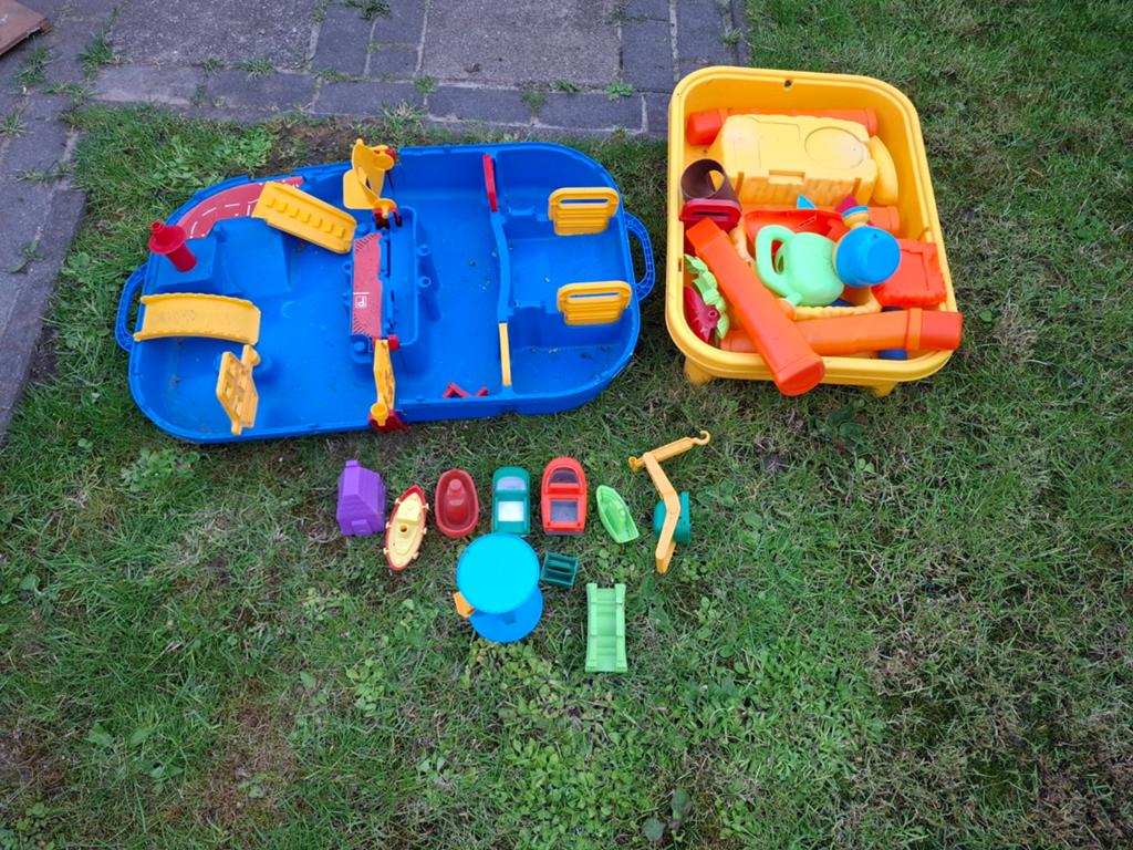 Zand- en watertafel met accessoires, Ophalen, Gebruikt
