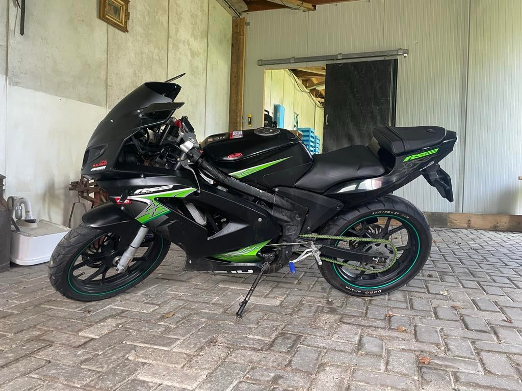Rieju RS2 50cc Snel - Zwart/Groen, Fietsen en Brommers, Ophalen
