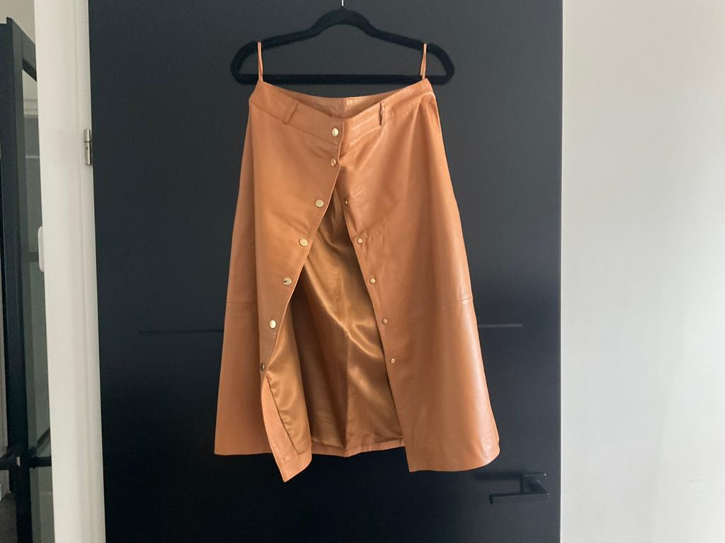 Lederen rok/ camelkleur/ maat 42/ merk ibana., Kleding | Dames, Rokken, Zo goed als nieuw, Maat 42/44 (L), Overige kleuren, Boven de knie