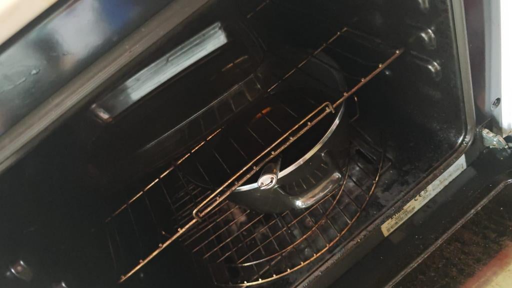 Gasfornuis met oven - Goede staat, wegens verhuizing, Gebruikt, Gas, Vrijstaand, 4 kookzones