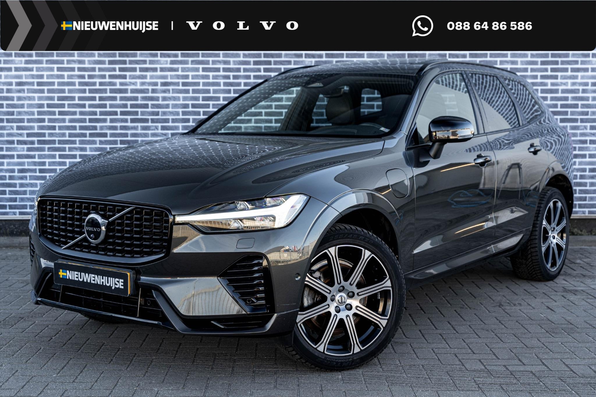 Volvo XC60 2.0 T6 Plug-in Hybrid AWD R-Design | Navigatie |