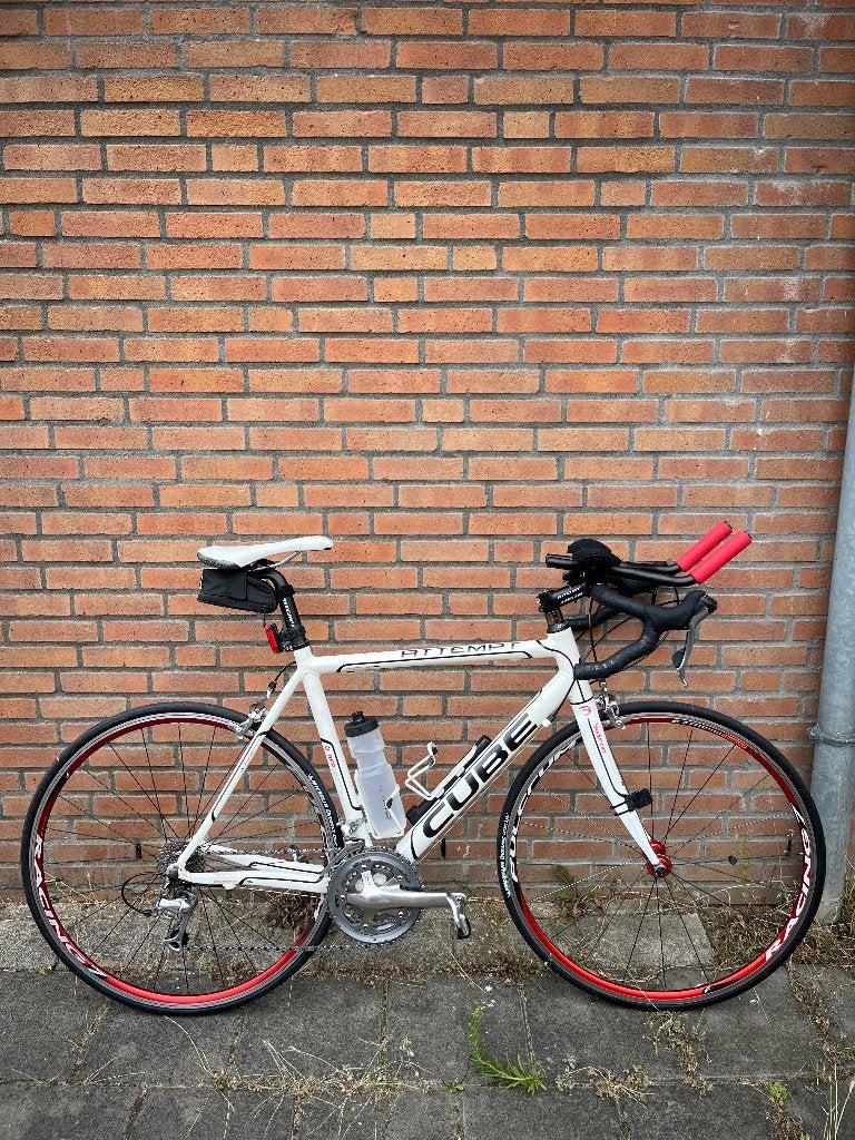 CUBE Attempt Racefiets, 28 inch, Gebruikt, Aluminium, 15 tot 20 versnellingen