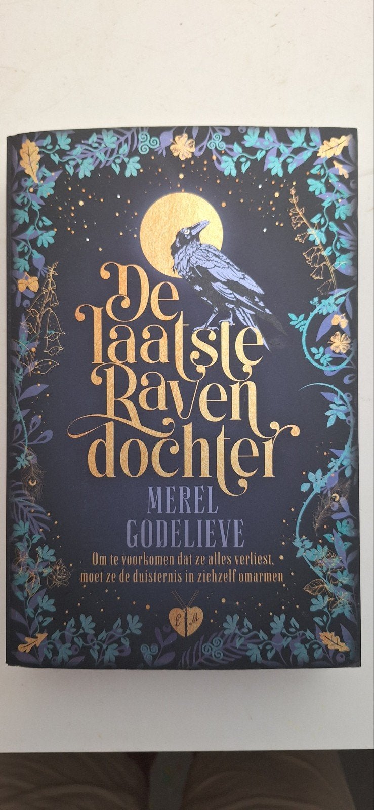 De Laatste Ravendochter - Merel Godelieve (2025), Boeken, Ophalen of Verzenden, Zo goed als nieuw, Merel Godelieve