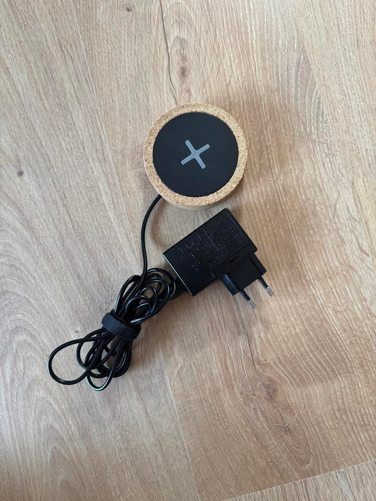 Draadloze oplader met kurk design en adapter, Ophalen of Verzenden, Zo goed als nieuw, Overige merken