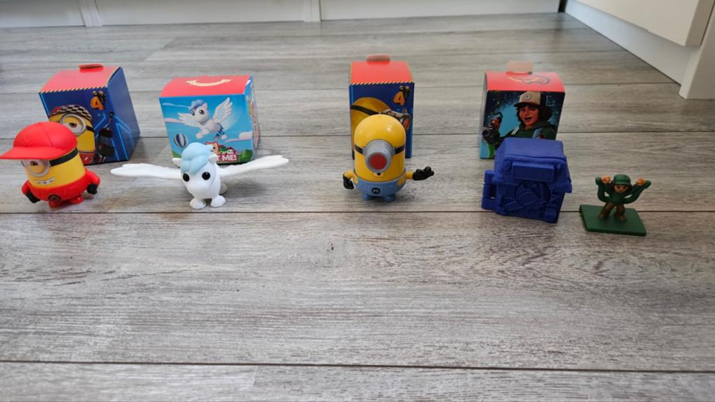 Mc Donalds happy meal figuurtjes. 4 stuks met doosje., Ophalen of Verzenden