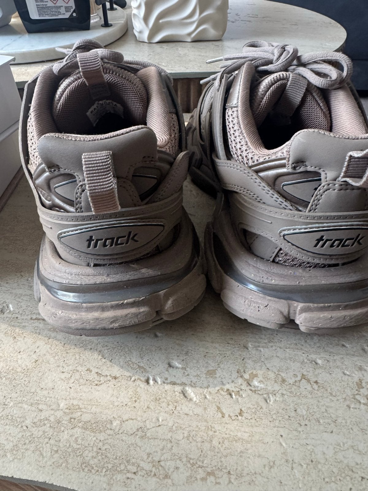Balenciaga Track Sneakers Maat 38 - Zo goed als nieuw, Ophalen of Verzenden, Zo goed als nieuw, Beige, Sneakers of Gympen