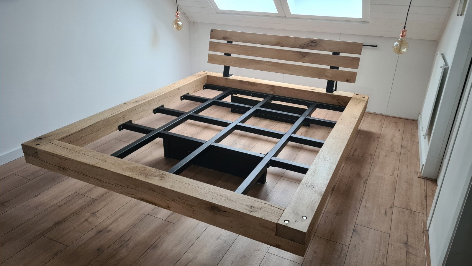 Zwevend eikenhouten ledikant 200x160 cm met lattenbodem, Ophalen, Overige kleuren, Modern, eiken, Tweepersoons