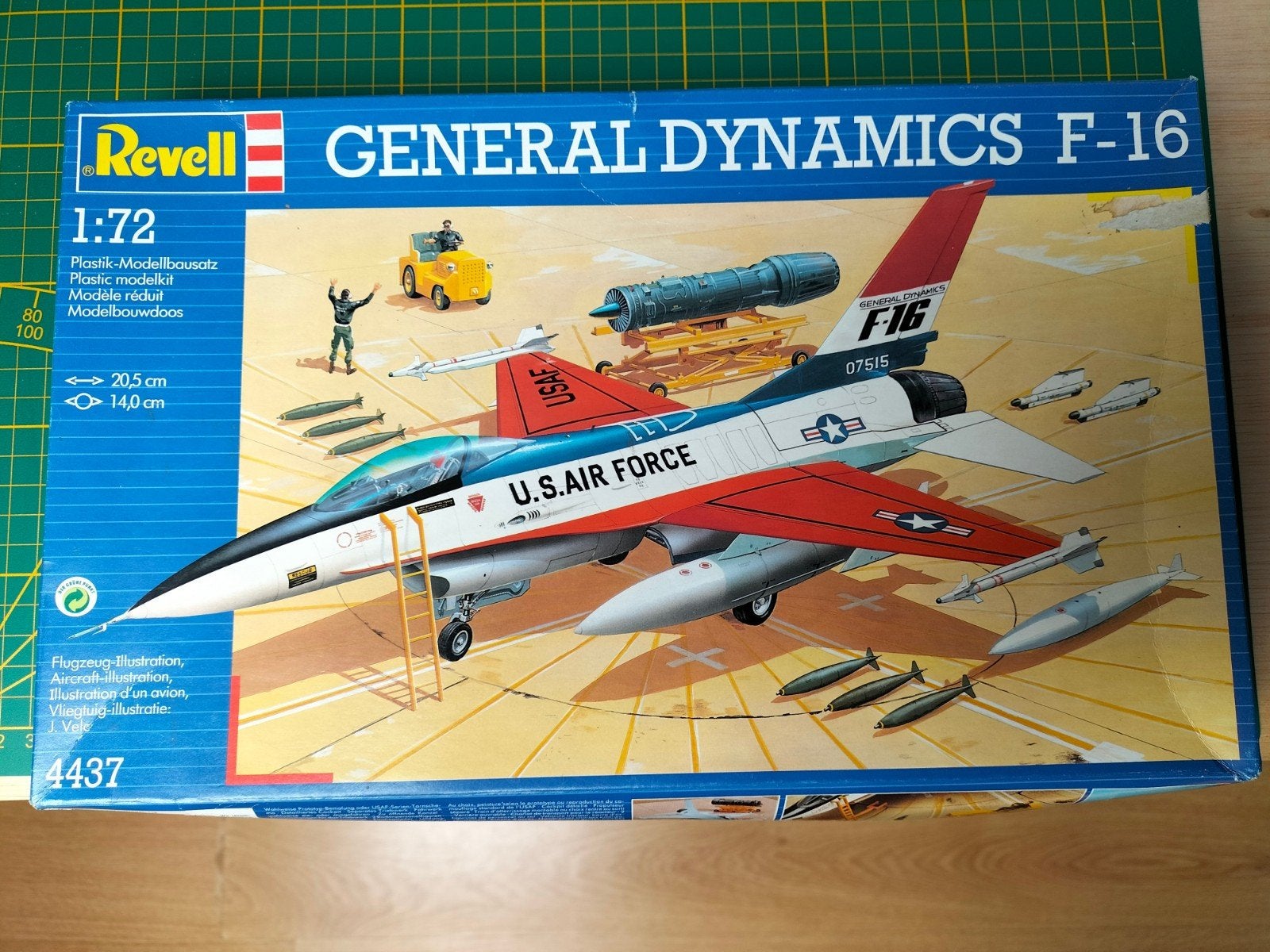 Revell F-16 prototype bouwdoos, Hobby en Vrije tijd, Modelbouw | Vliegtuigen en Helikopters, 1:72 tot 1:144, Revell, Ophalen of Verzenden