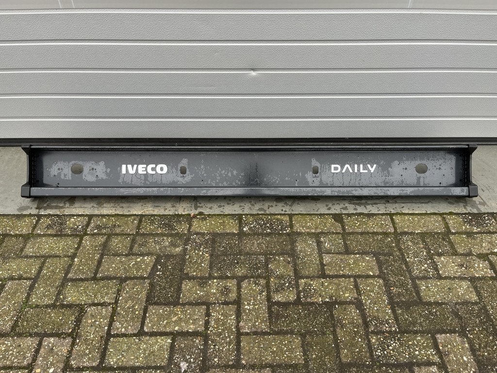 Achterbumper Bumperbalk Trekhaak Iveco Daily Renault Master, Auto-onderdelen, Carrosserie en Plaatwerk, Gebruikt, Ootmarsumseweg 110
7665SE  ALBERGEN, NL