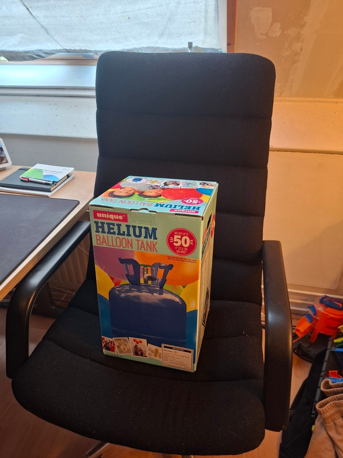Helium Ballontank voor 50 ballonnen - Nieuw in doos, Hobby en Vrije tijd, Ophalen, Nieuw, Feestartikel, Verjaardag