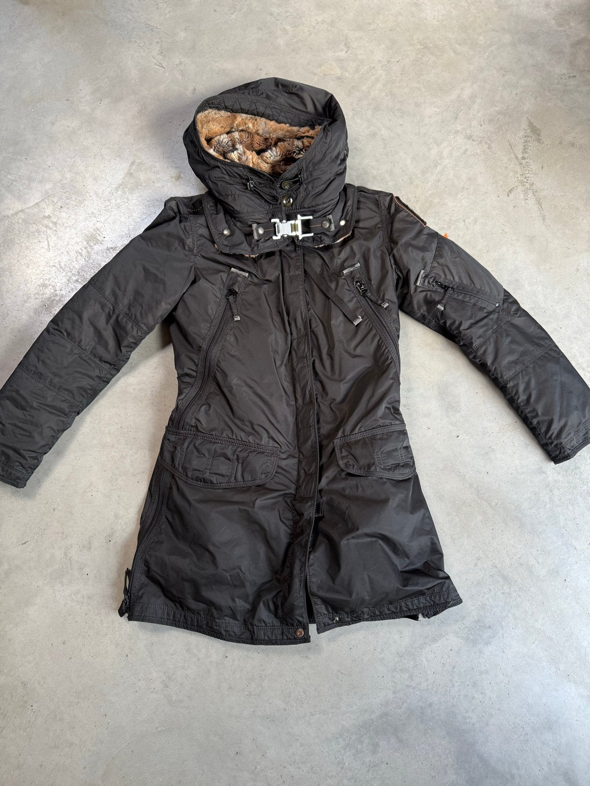 Parajumpers Jas - Zwart met bontvoering, Ophalen of Verzenden, Gedragen, Maat 36 (S), Zwart