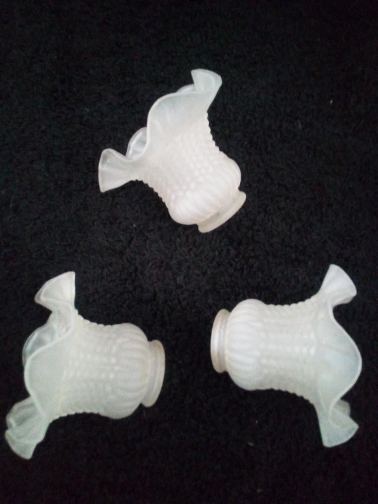 Lampenkap - frosted glas - golvende onderrand.  3 stuks, Huis en Inrichting, Lampen | Lampenkappen, Overige kleuren, Nieuw, Ophalen of Verzenden