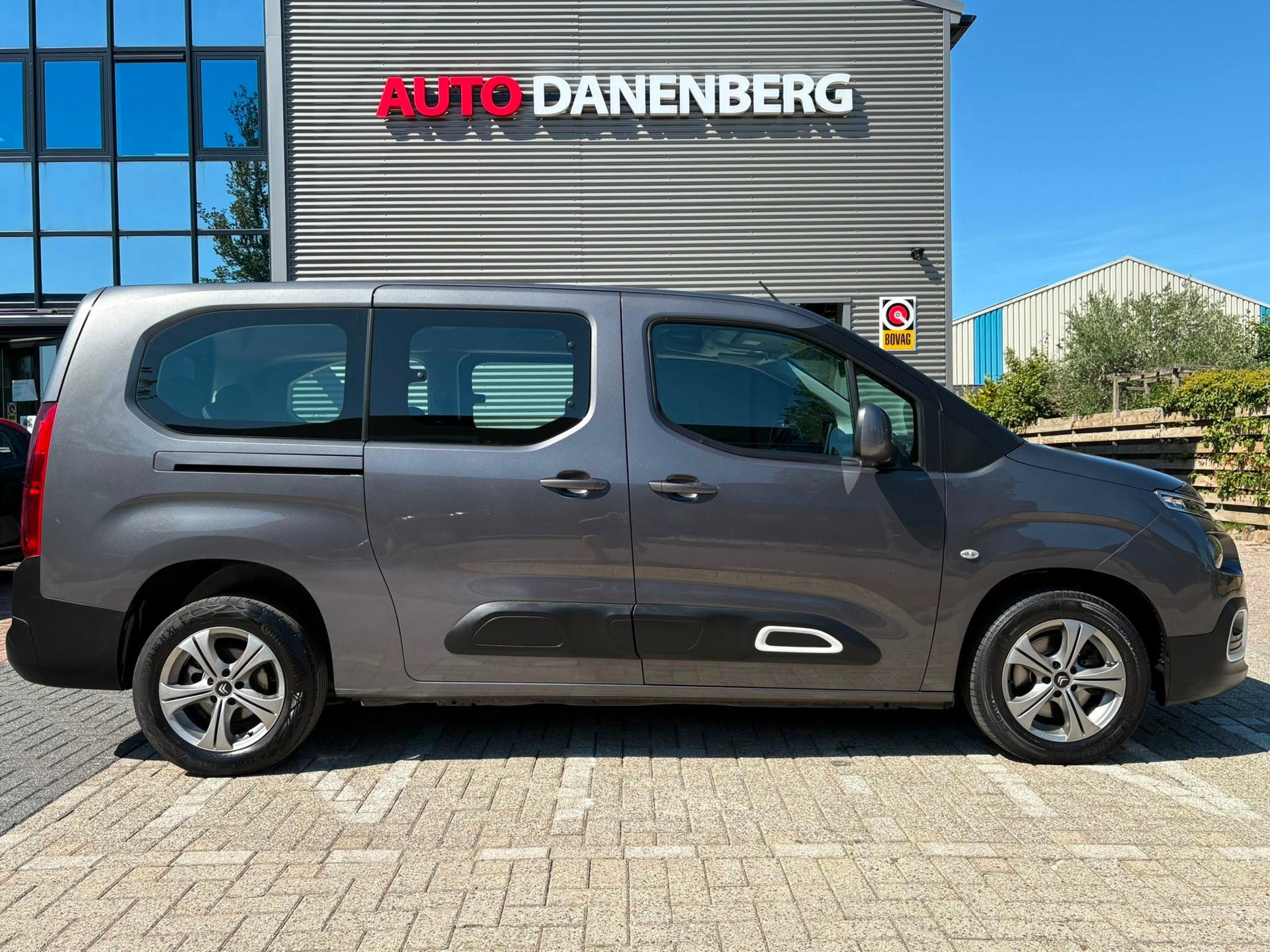 Citroen Berlingo XL 7 persoons, GARANTIE! NIEUW-STAAT!, Auto's, Voorwielaandrijving, Dealer onderhouden, Stof, Zwart